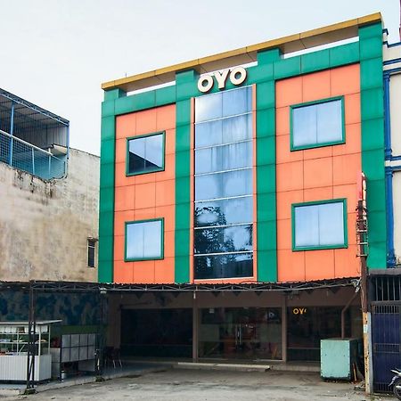 Oyo 529 Hotel Paninda Medan Ngoại thất bức ảnh