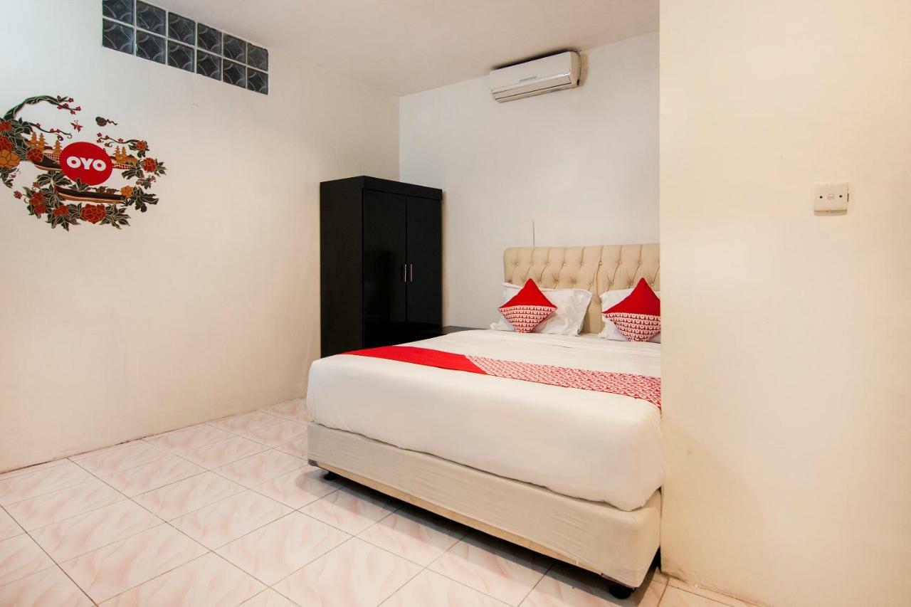 Oyo 529 Hotel Paninda Medan Ngoại thất bức ảnh