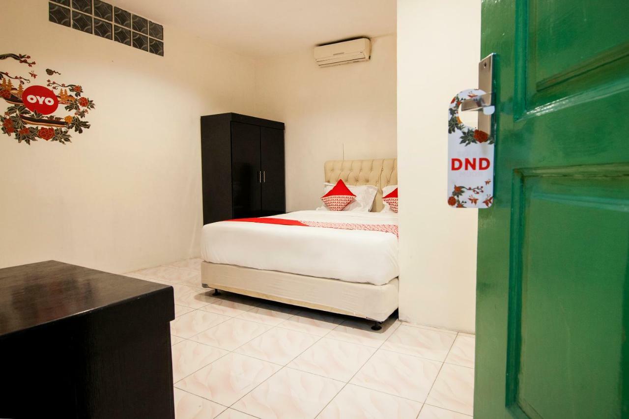 Oyo 529 Hotel Paninda Medan Ngoại thất bức ảnh