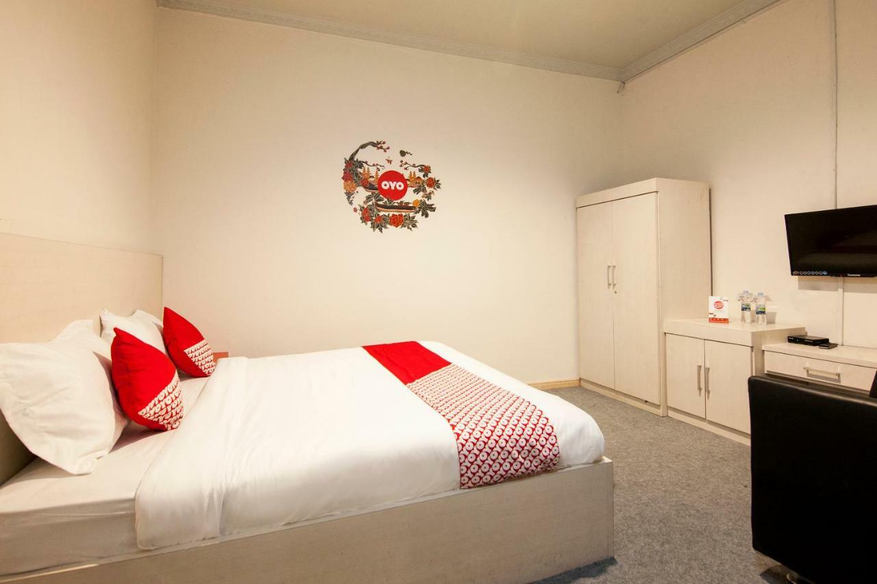 Oyo 529 Hotel Paninda Medan Ngoại thất bức ảnh
